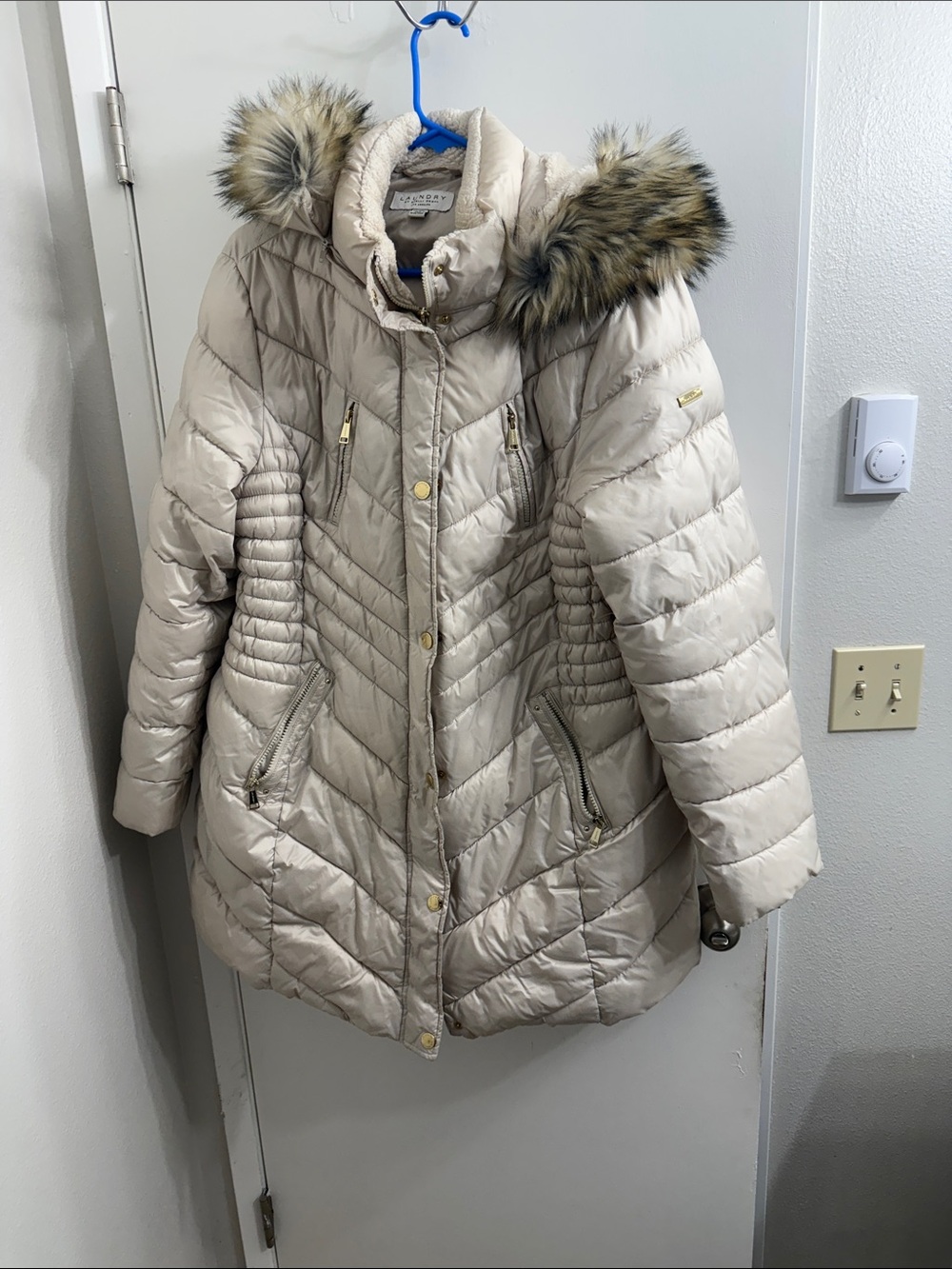 Laundry By Shelli Segal Cream Quilted Hooded Puffer with Faux-Fur Trim